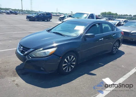 2017 Nissan Altima 2.5 Sv из США, поврежденный, VIN 1N4AL3AP6HC239545